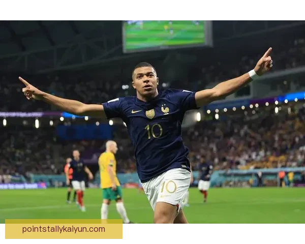 姆巴佩世界杯最佳年轻球员表现稳健，备受关注